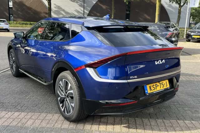 Kia EV6 (2023) thumbnail 5