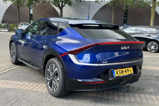 Kia EV6 (2023) thumbnail 5