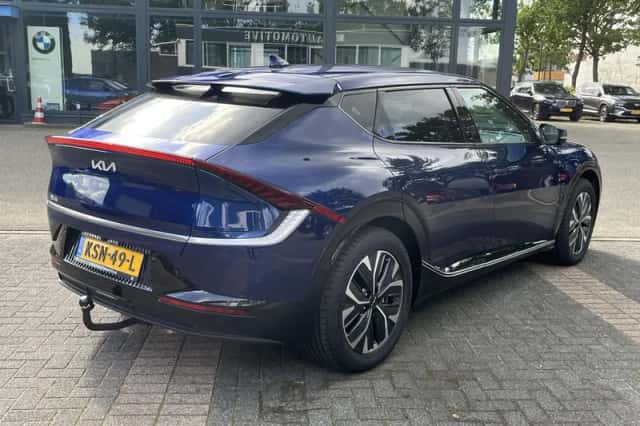 Kia EV6 (2023) thumbnail 6