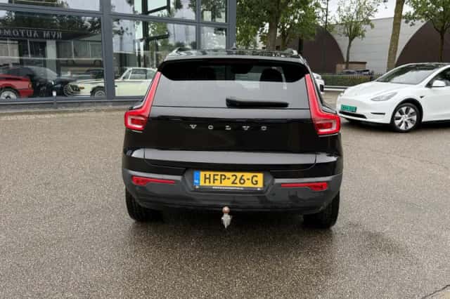 Volvo XC40 (2020) thumbnail 4