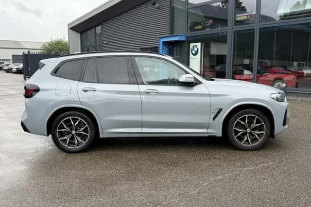 BMW X3 (2023) thumbnail 4