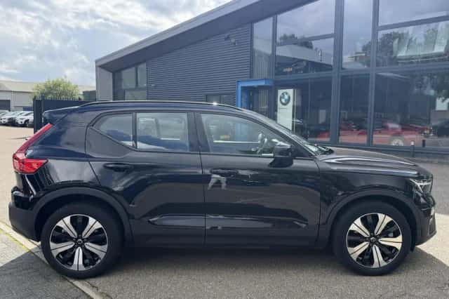Volvo XC40 (2023) thumbnail 6