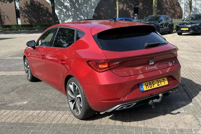 SEAT Leon (2020) thumbnail 3