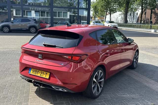 SEAT Leon (2020) thumbnail 4