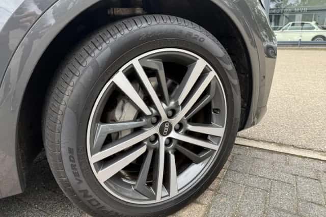 Audi Q5 (2022) thumbnail 6