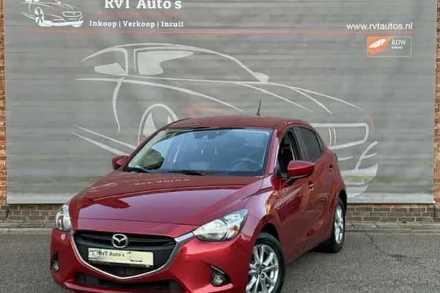 Mazda 2 (2015) thumbnail 1