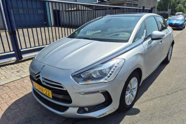 Citroën DS5 (2015) thumbnail 1