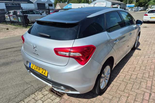 Citroën DS5 (2015) thumbnail 5