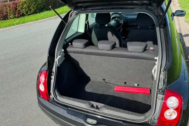 Nissan Micra (2007) thumbnail 4