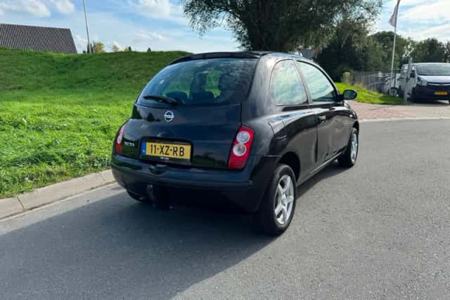 Nissan Micra (2007) thumbnail 5