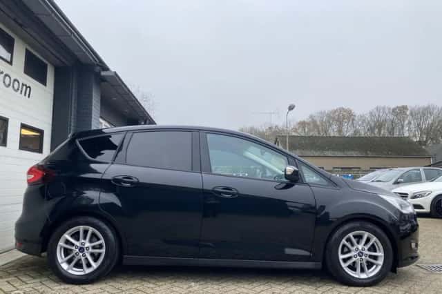 Ford C-Max (2017) thumbnail 4