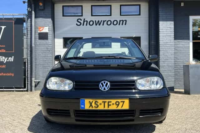 Volkswagen Golf (1999) thumbnail 4