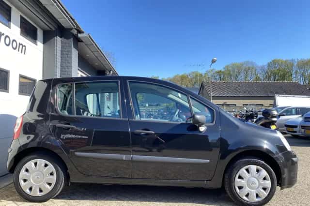 Renault Modus (2007) thumbnail 4
