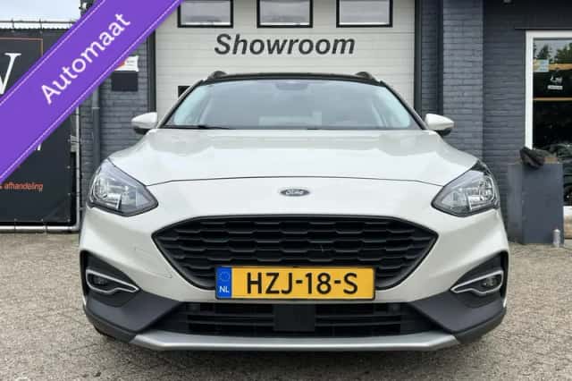 Ford Focus (2020) thumbnail 2