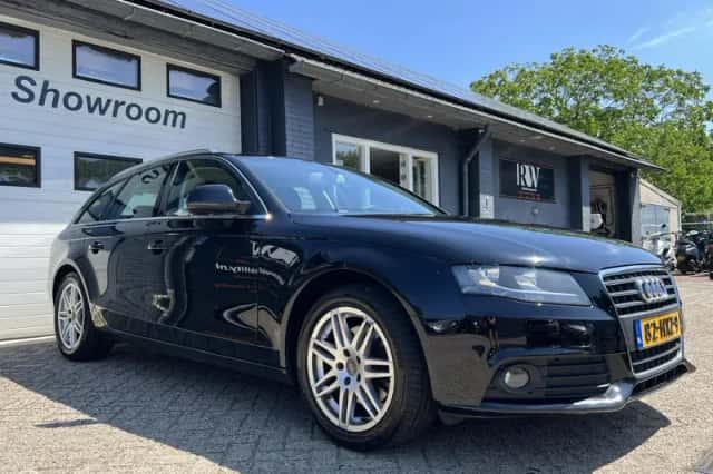Audi A4 (2009) thumbnail 3