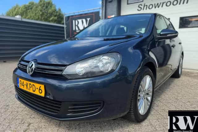 Volkswagen Golf (2010) thumbnail 1