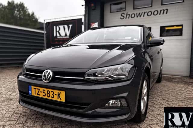Volkswagen Polo (2018) thumbnail 1