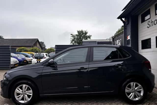 Volkswagen Polo (2018) thumbnail 4