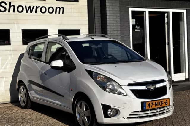 Chevrolet Spark (2010) thumbnail 3