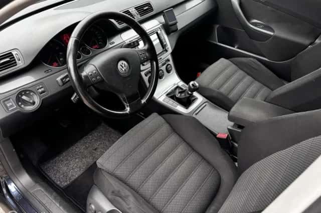 Volkswagen Passat (2006) thumbnail 6