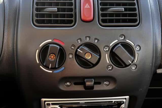 Suzuki Wagon R+ (2004) thumbnail 6