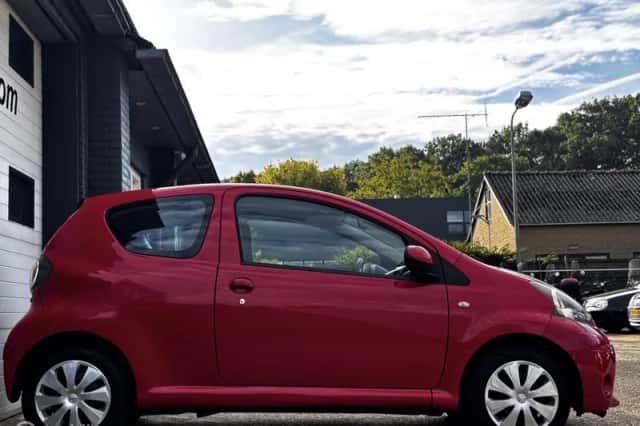 Toyota Aygo (2012) thumbnail 5