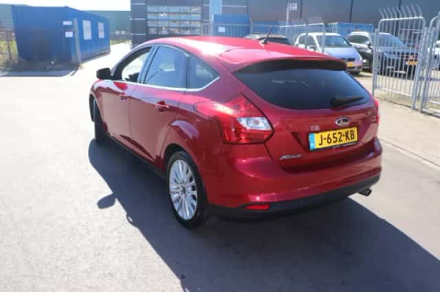 Ford Focus (2011) thumbnail 3