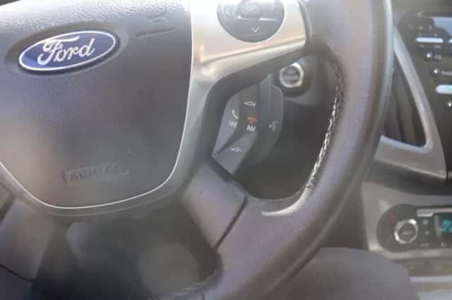 Ford Focus (2011) thumbnail 6