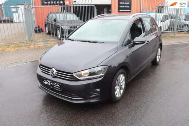 Volkswagen Golf Sportsvan (2015) thumbnail 1
