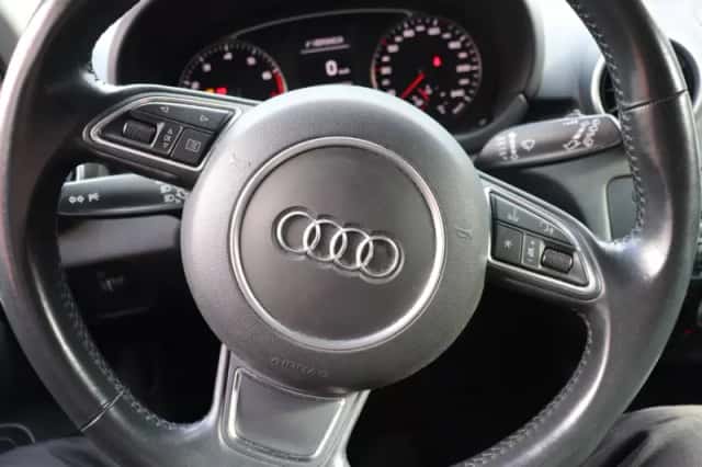 Audi A1 (2016) thumbnail 2