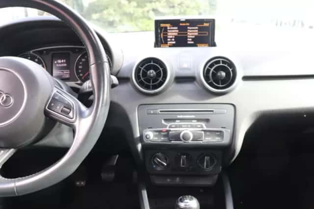 Audi A1 (2016) thumbnail 5