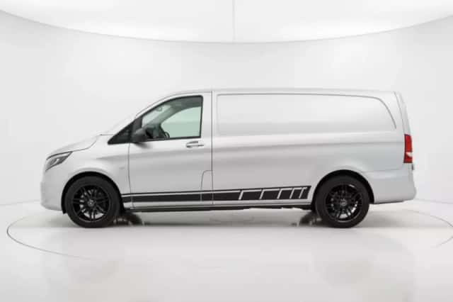 Mercedes-Benz Vito (2021) thumbnail 3