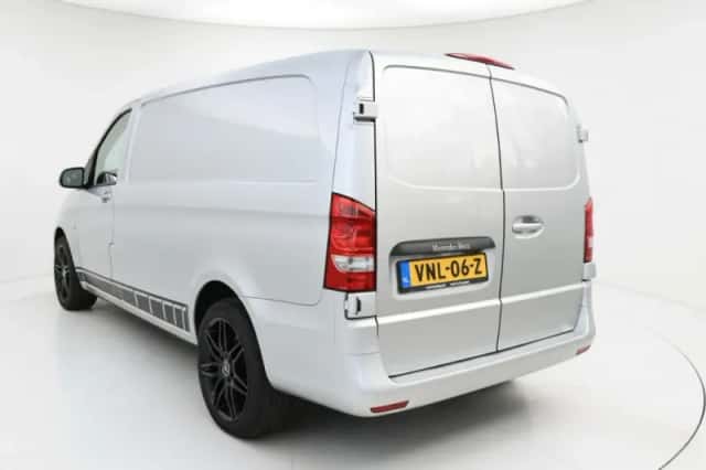 Mercedes-Benz Vito (2021) thumbnail 4