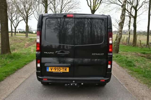 Renault Trafic (2018) thumbnail 5