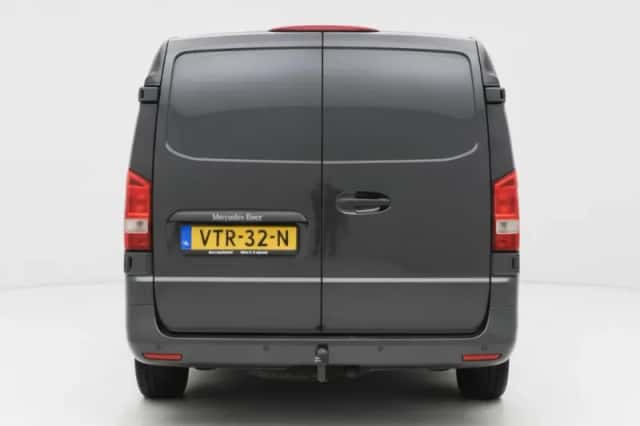 Mercedes-Benz Vito (2020) thumbnail 4