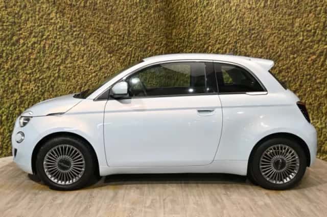 Fiat 500 (2020) thumbnail 5
