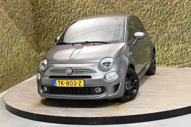 Fiat 500 (2018) thumbnail 3