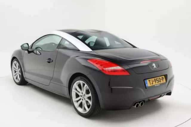 Peugeot RCZ (2012) thumbnail 4