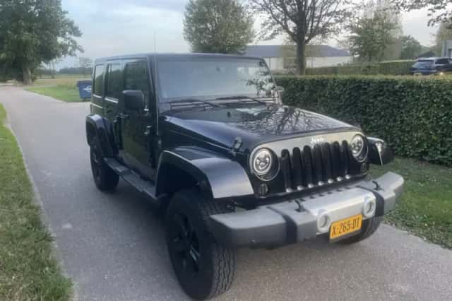 Jeep Wrangler (2008) thumbnail 4