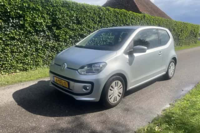 Volkswagen Up! (2013) thumbnail 2