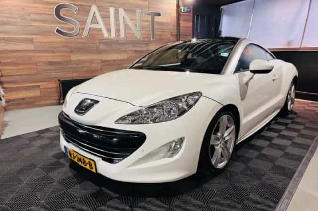 Peugeot RCZ (2011) thumbnail 3