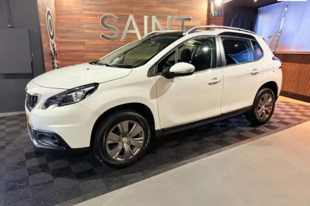 Peugeot 2008 (2017) thumbnail 1