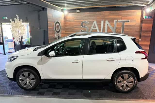 Peugeot 2008 (2017) thumbnail 3