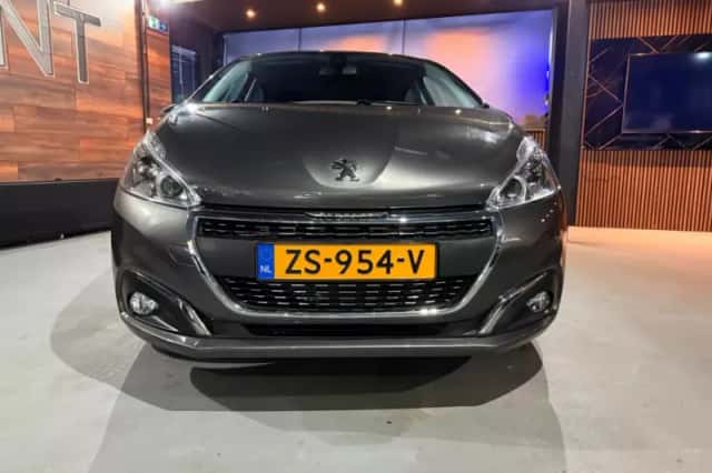 Peugeot 208 (2019) thumbnail 6