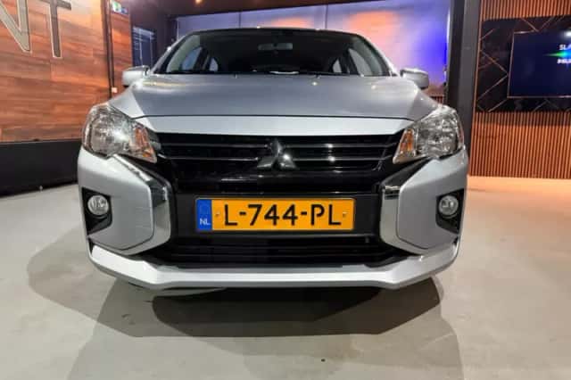 Mitsubishi Space Star (2021) thumbnail 5
