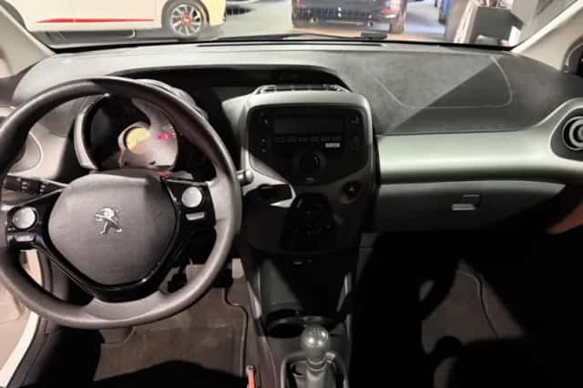 Peugeot 108 (2020) thumbnail 4