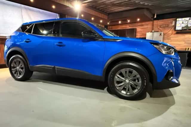 Peugeot 2008 (2022) thumbnail 2