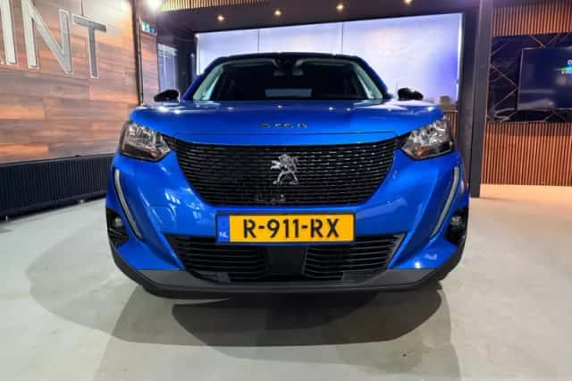 Peugeot 2008 (2022) thumbnail 5