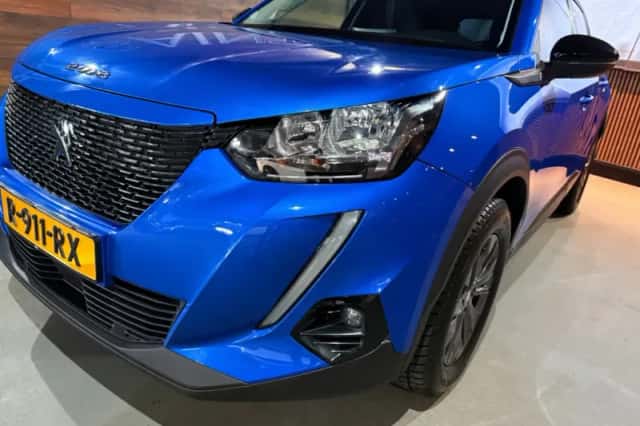 Peugeot 2008 (2022) thumbnail 6