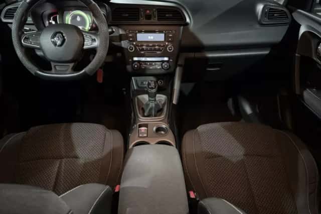 Renault Kadjar (2017) thumbnail 3